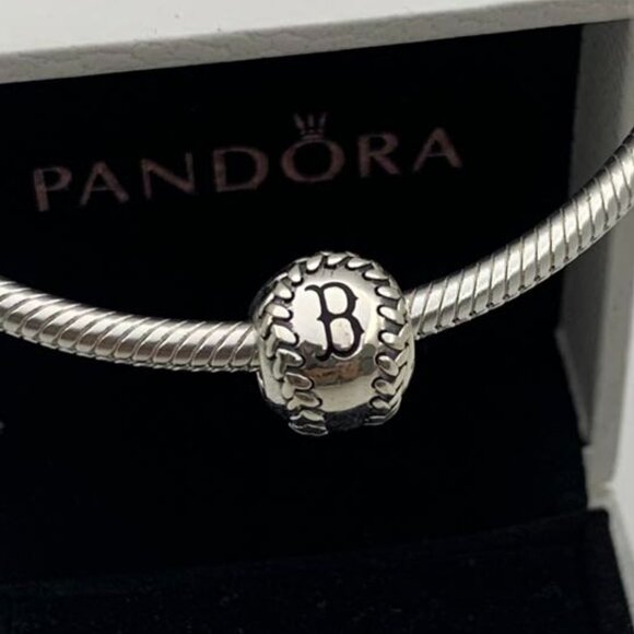 ✨🔥Pandora Boston Red Sox Pandora Baseball Charm - Picture 1 of 5